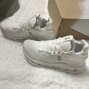 On Running Cloudnova shoes